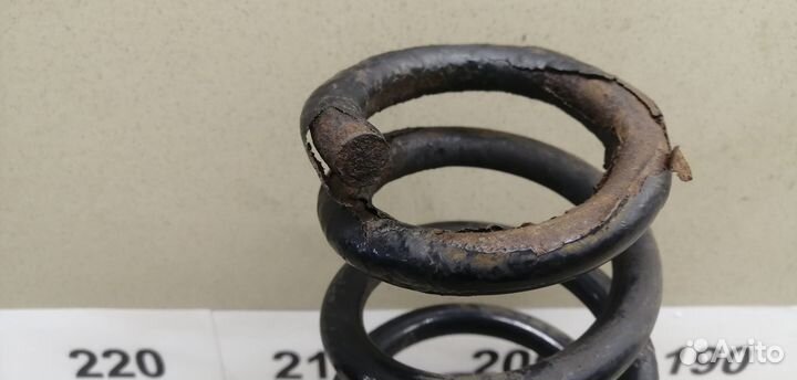 Пружина задняя Avensis II 2003-2008