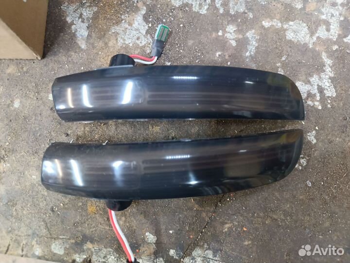 Поворотники в зеркала ford escape, kuga 2