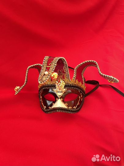 Венецианская маска