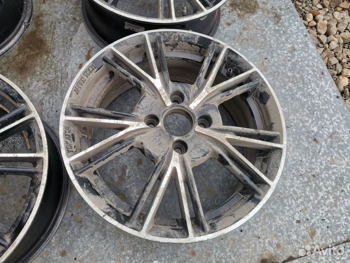 Комплект литых дисков R15 4/100