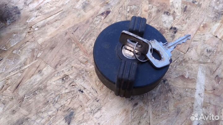 Крышка бака 2107