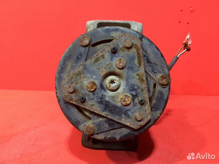 Компрессор кондиционера для Opel Zafira B (Б/У)