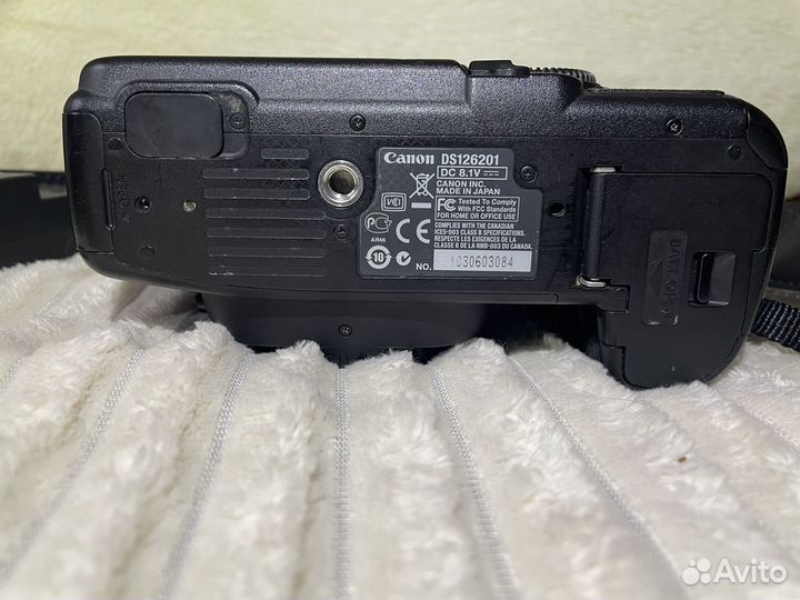 Фотоаппарат canon 5D mark ii