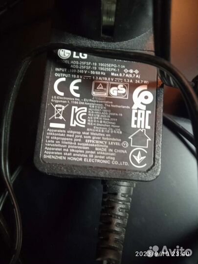 Монитор на запчасти