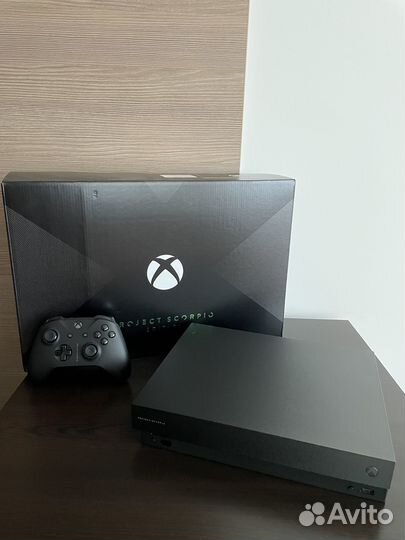 Xbox One X (Project Scorpio Edition)