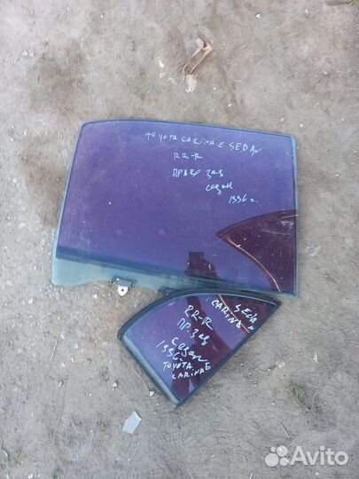 Форточка задней правой двери Toyota Carina E coron