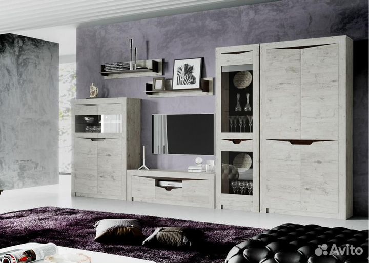 Новая Тумба под тв с дверцами 