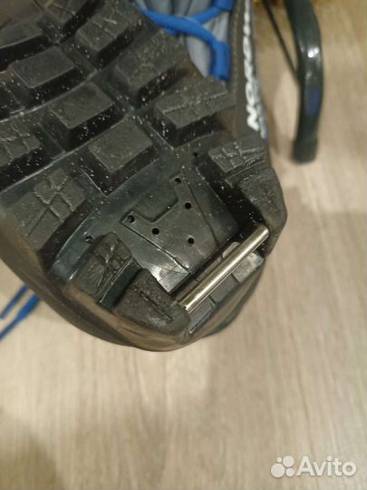 Лыжные ботинки