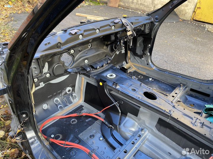 Кузов BMW X1 E84