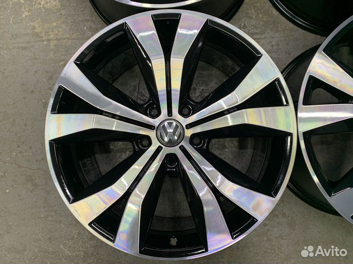 Оригинальные диски Volkswagen Touareg NF FL R20