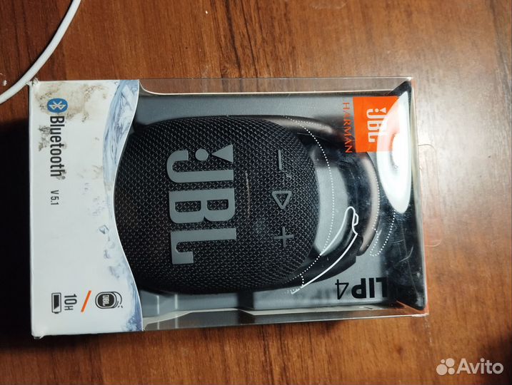 Bluetooth гарнитура JBL Clip 4