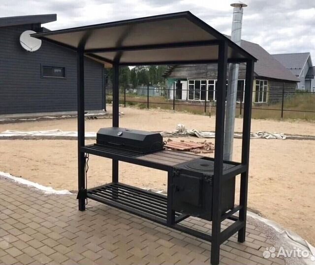 Мангал с крышей