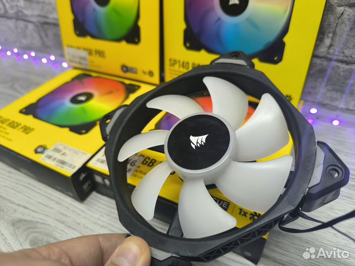 Кулера Corsair ML140 SP140