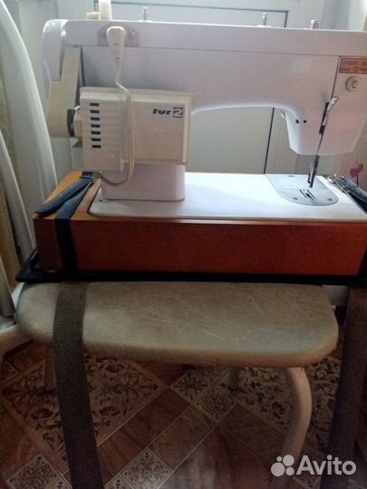 Швейная машинка чайка 132м