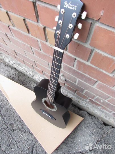Гитара акустическая. Гитары в наличие