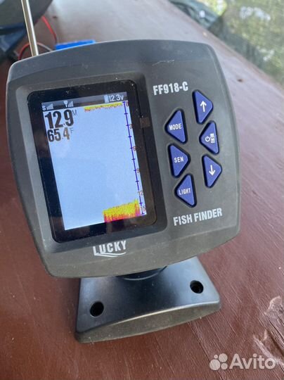 Прикормочный кораблик с gps и эхолотом
