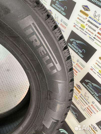 Pirelli Winter Ice Zero 215/65 R17 103T
