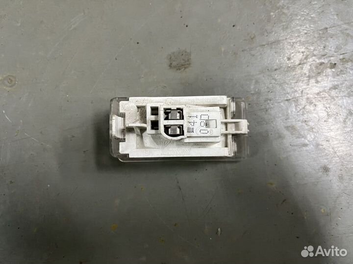 Фонарь салонный Nissan Qashqai J10 26490-JD000