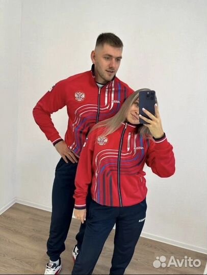 Спортивный костюм