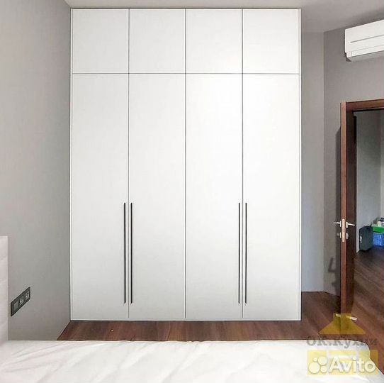 Шкаф купе с зеркалом