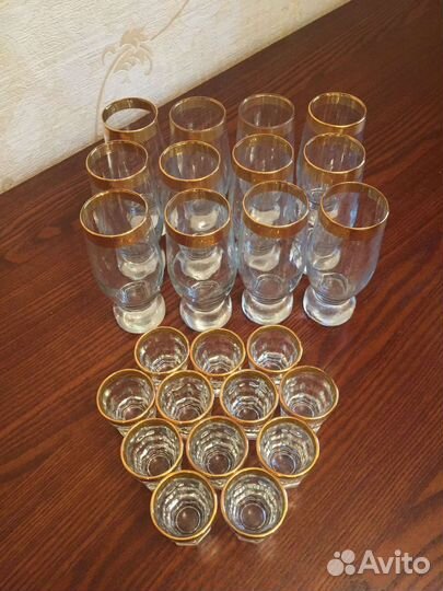 Набор бокалов и рюмок