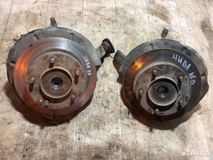 Кулак поворотный передний Ваз Нива 21213 1.7