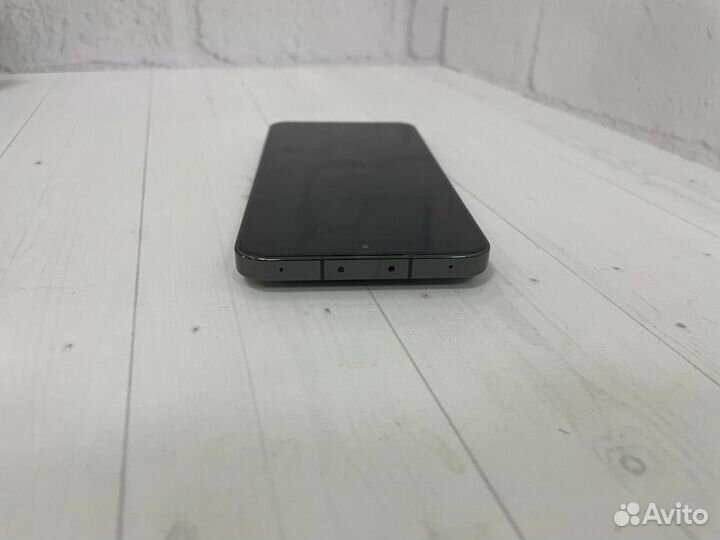 Xiaomi 13, 8/256 ГБ