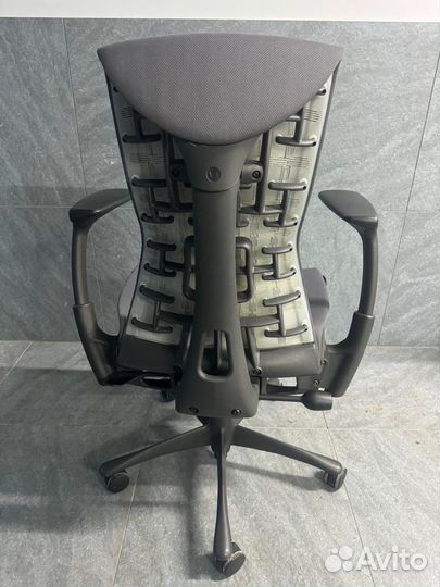 Кресло компьютерное Herman Miller Embody