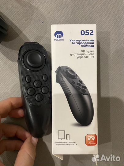 Очки виртуальной реальности с пультом