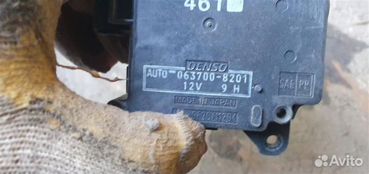 Моторчик заслонки печки Cadillac SRX 1 2003-2009