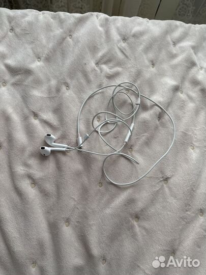 Наушники apple