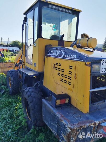 Фронтальный погрузчик YIGONG ZL18, 2011