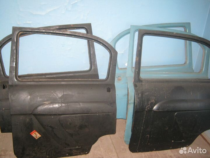 Продам двери газ 21