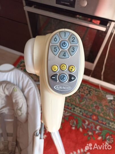 Детские электронные качели graco