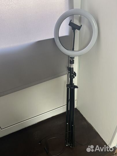 Кольцевая лампа 26