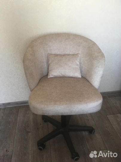 Компьютерный стул