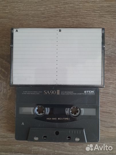 Кассеты с записью