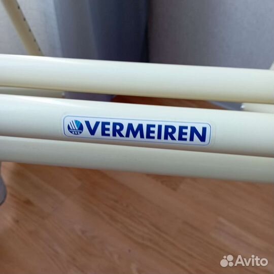 Ходунки для инвалидов на колесах