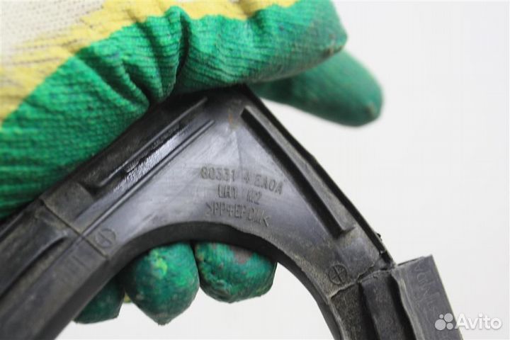 Уплотнитель стекла двери передней левой Nissan Qa