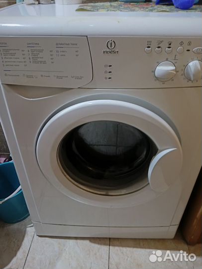 Стиральная машина indesit на запчасти