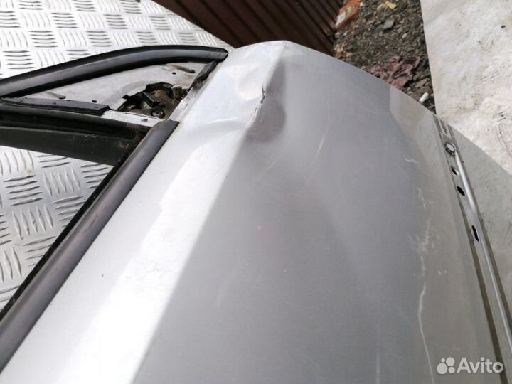 Дверь передняя правая Opel Vectra C 1.8Z18XER