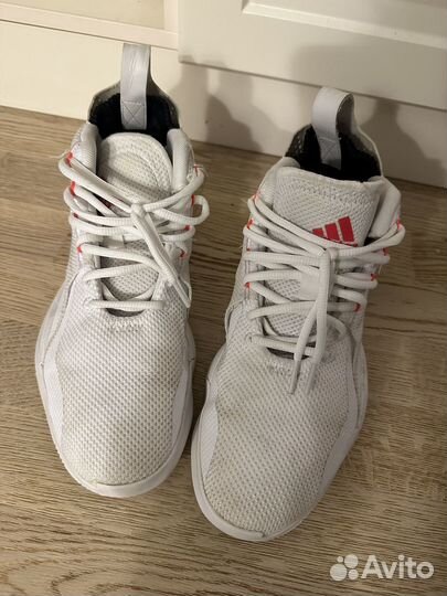 Кроссовки adidas