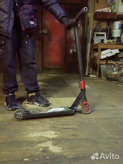 Продам трюковой самокат oxelo