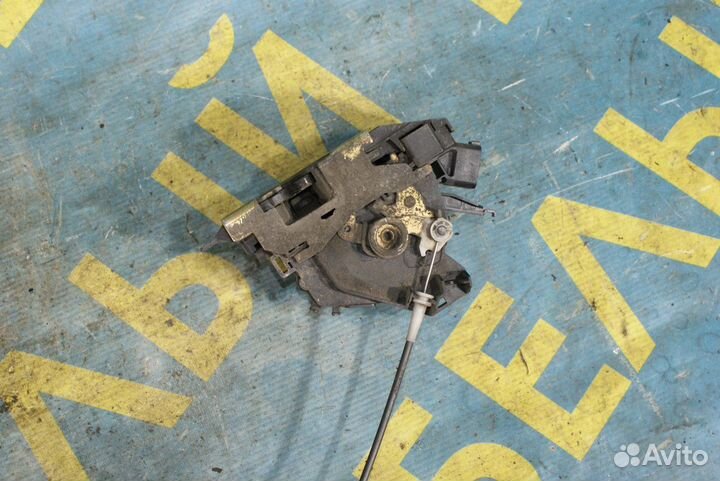 Замок передней правой двери Ford Focus 1