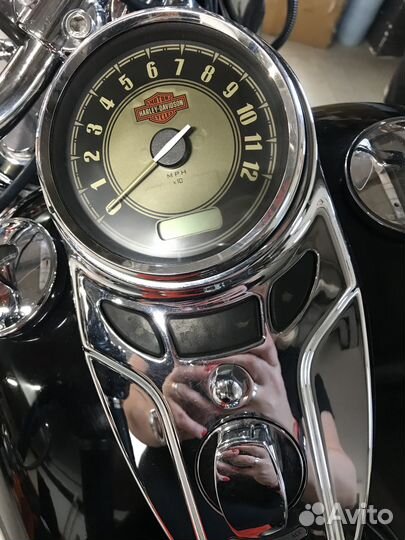 Harley-Davidson heritage softail classic 103