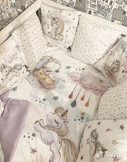 Бортики и одеяло в кроватку