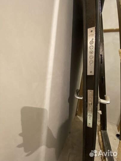 Дверь входная бу