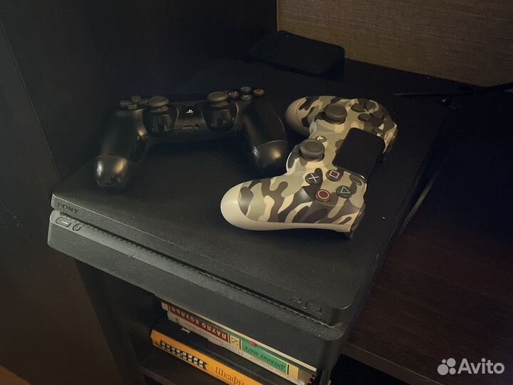 Sony playstation 4 slim