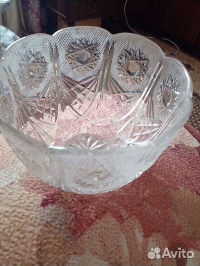 Хрустальная конфетница