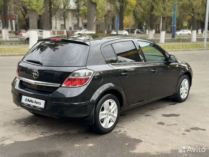 Opel Astra 1.6 МТ, 2011, 132 000 км